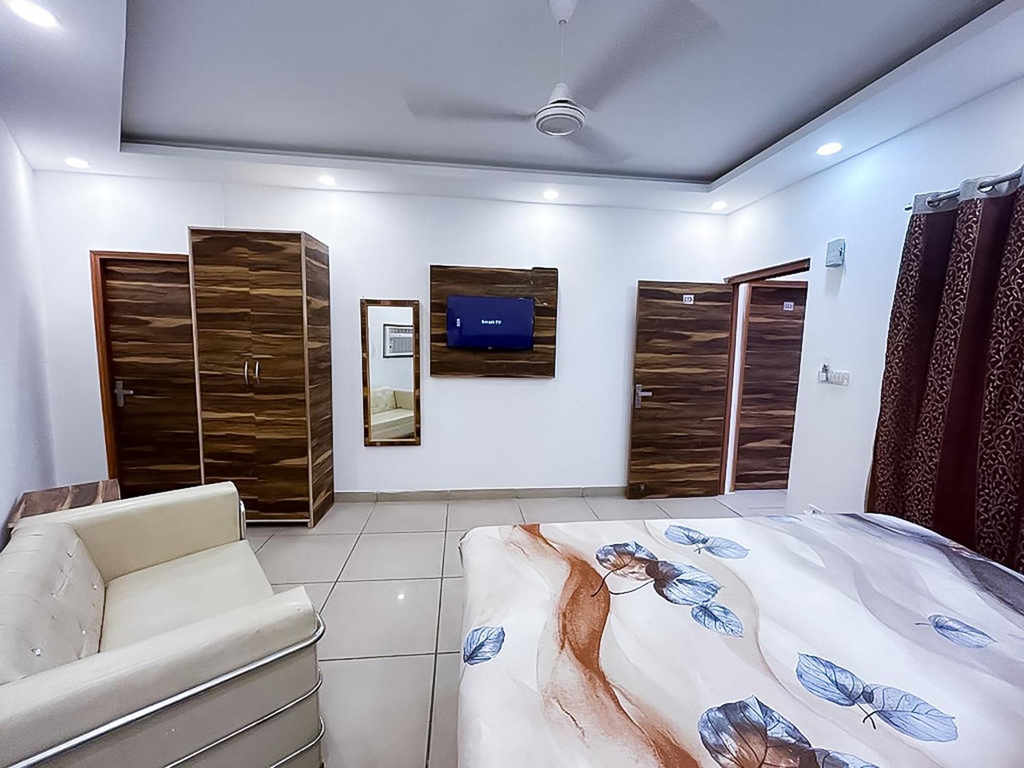 Hotel Js Garden - Near Jaypee Hospital Noida Luaran gambar