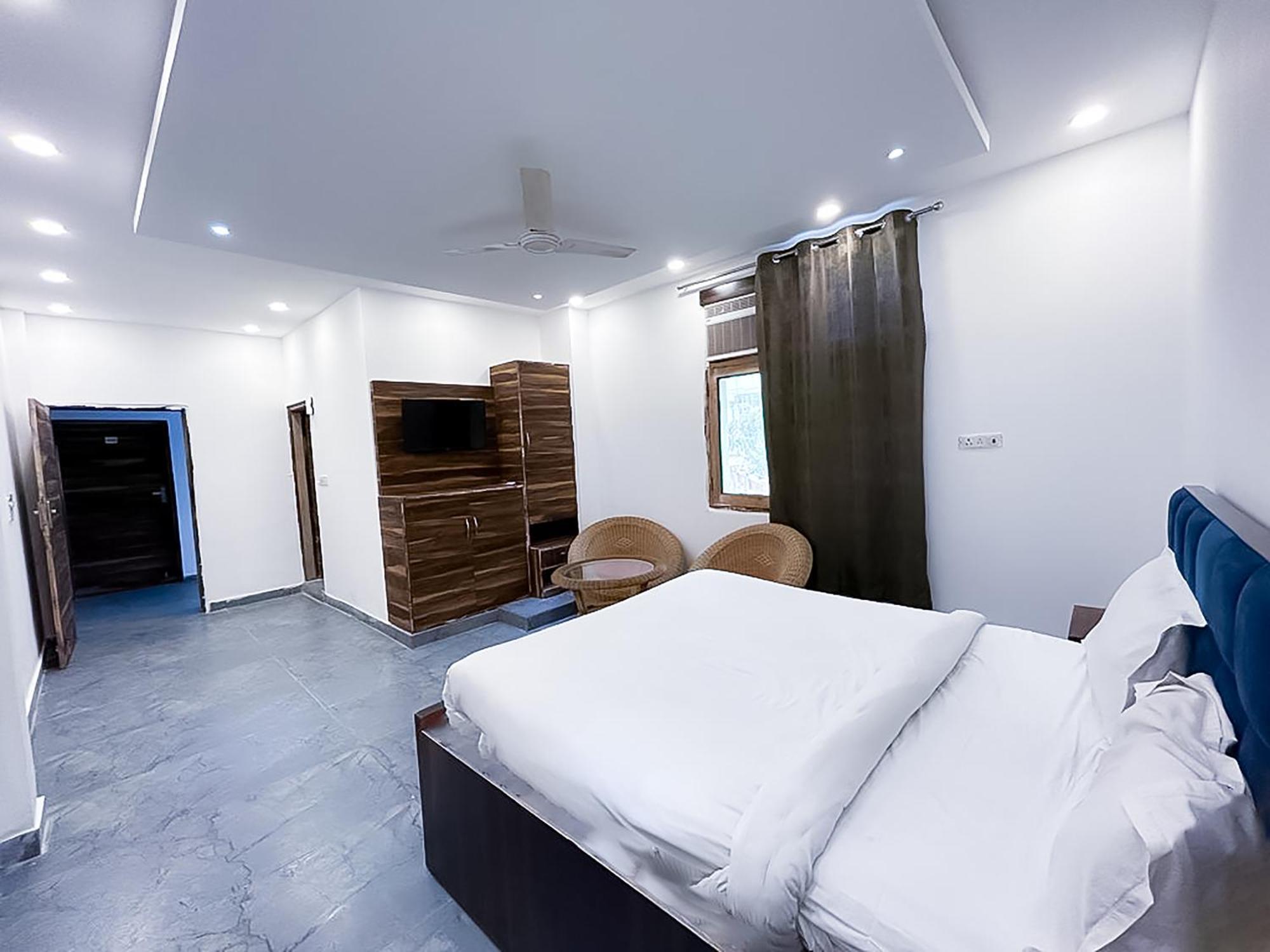 Hotel Js Garden - Near Jaypee Hospital Noida Luaran gambar
